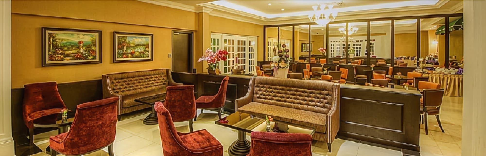 Merdeka Hotel Клуанг Екстер'єр фото