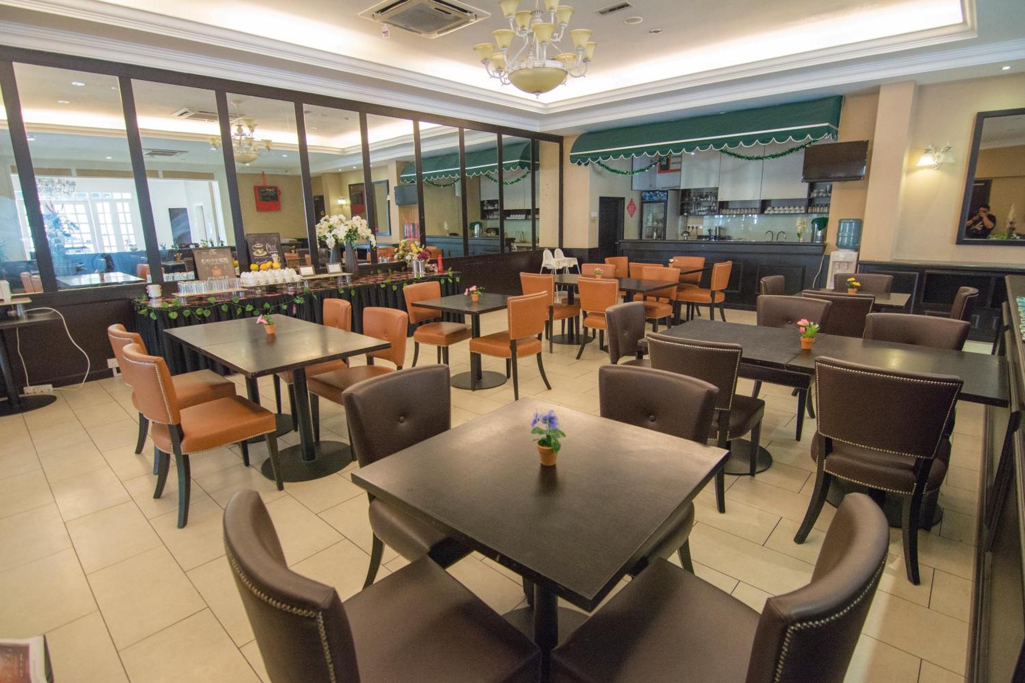 Merdeka Hotel Клуанг Екстер'єр фото