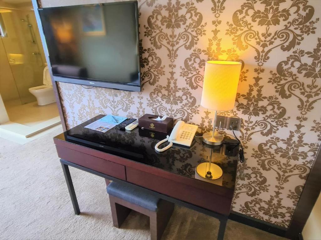 Merdeka Hotel Клуанг Екстер'єр фото