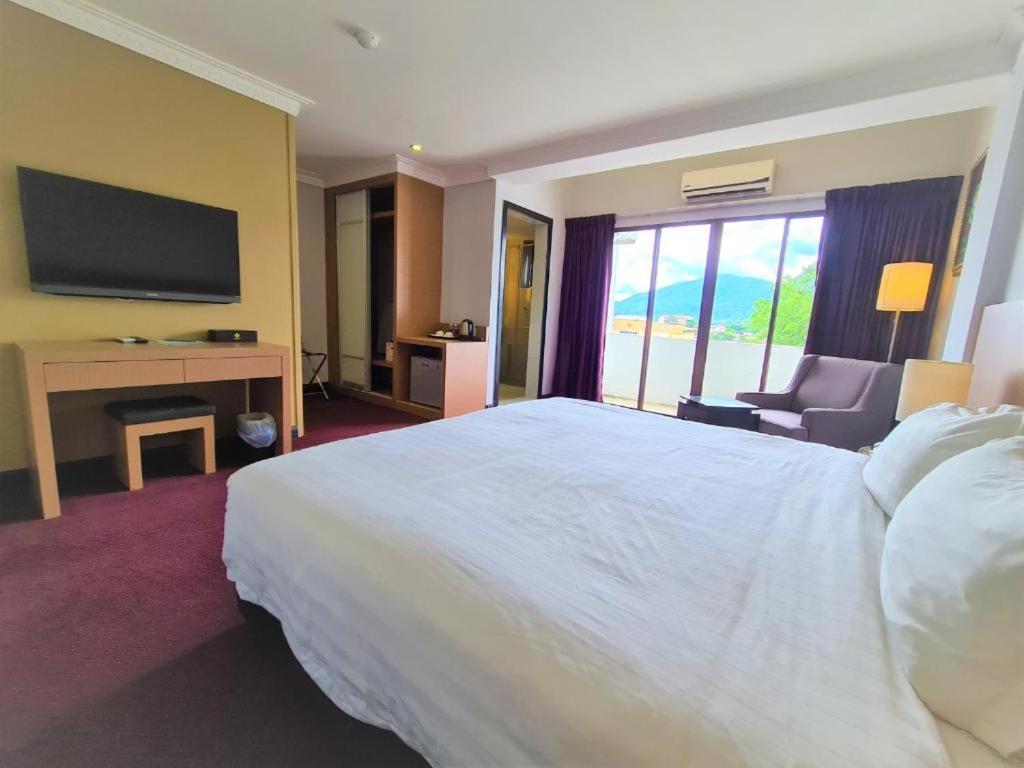 Merdeka Hotel Клуанг Екстер'єр фото